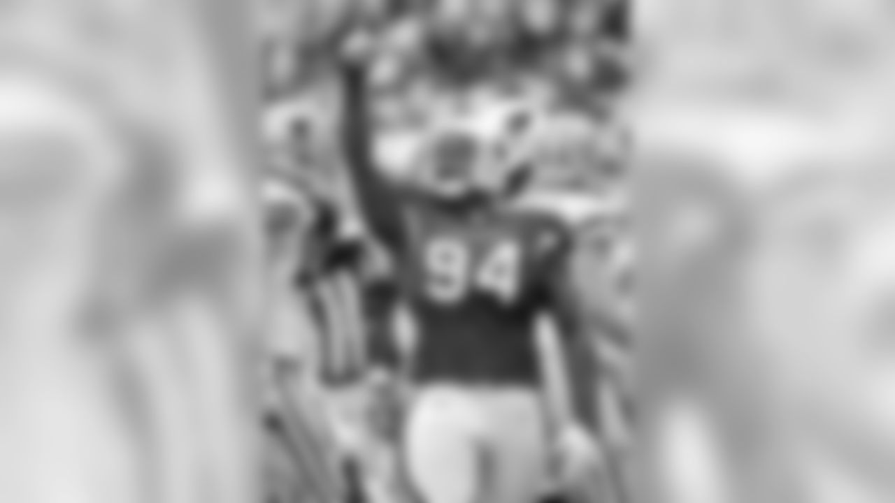 2004: DE Antonio Smith, Oklahoma State