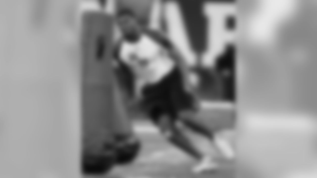 DE Calais Campbell - 2008