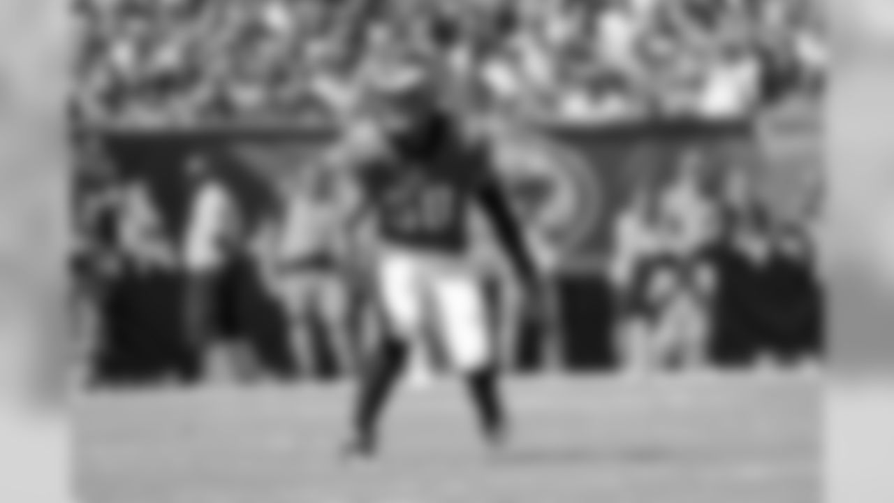 LB Jordan Hicks