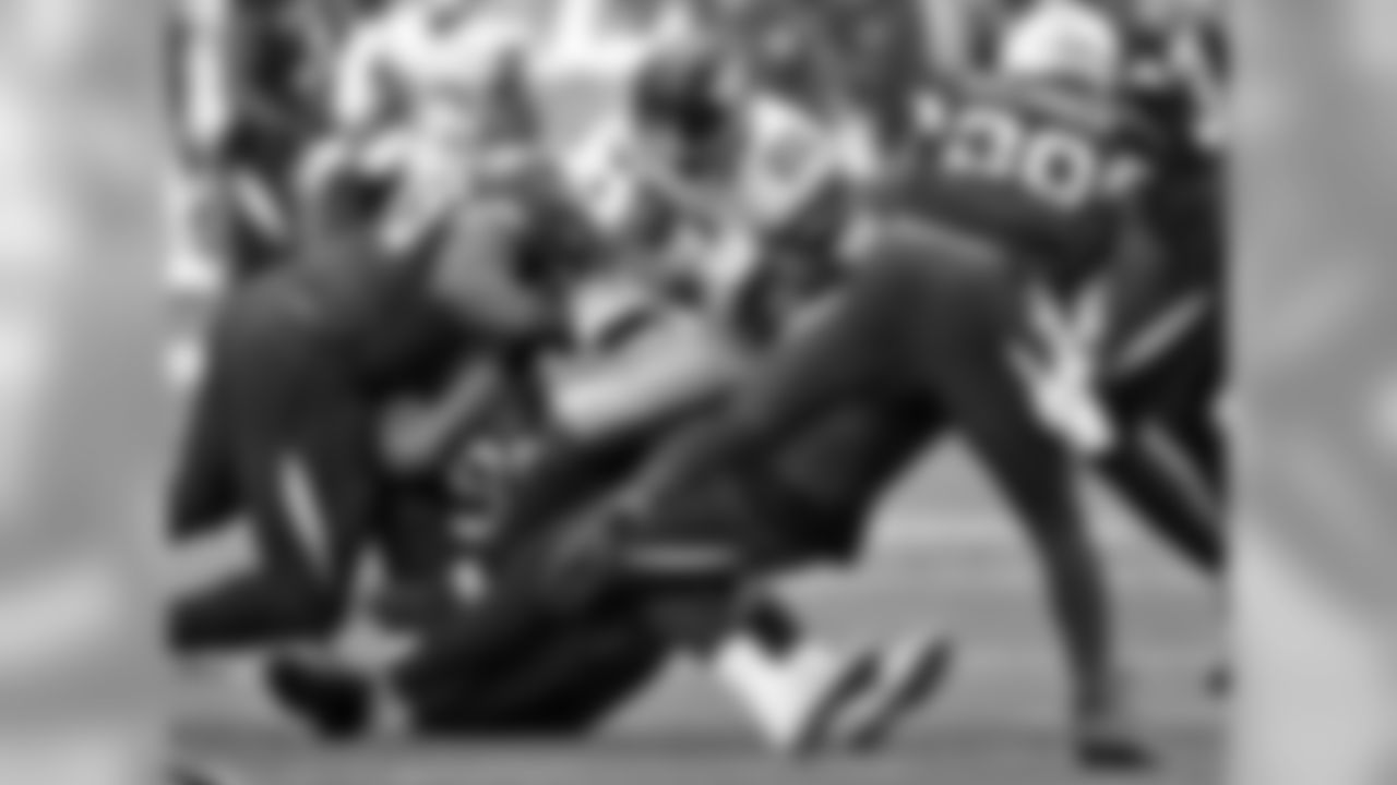 Giants RB Wayne Gallman on the carry