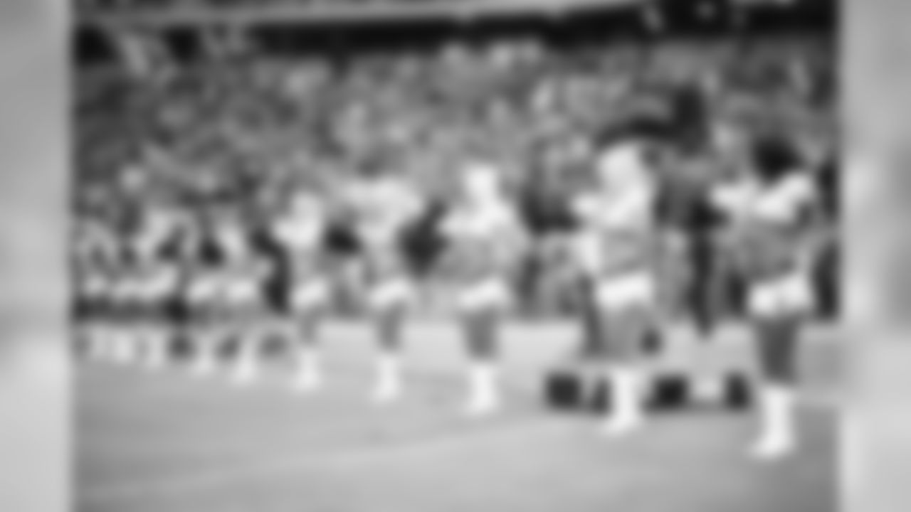 Images of the Cardinals cheerleaders during the Week 4 contest at State Farm Stadium