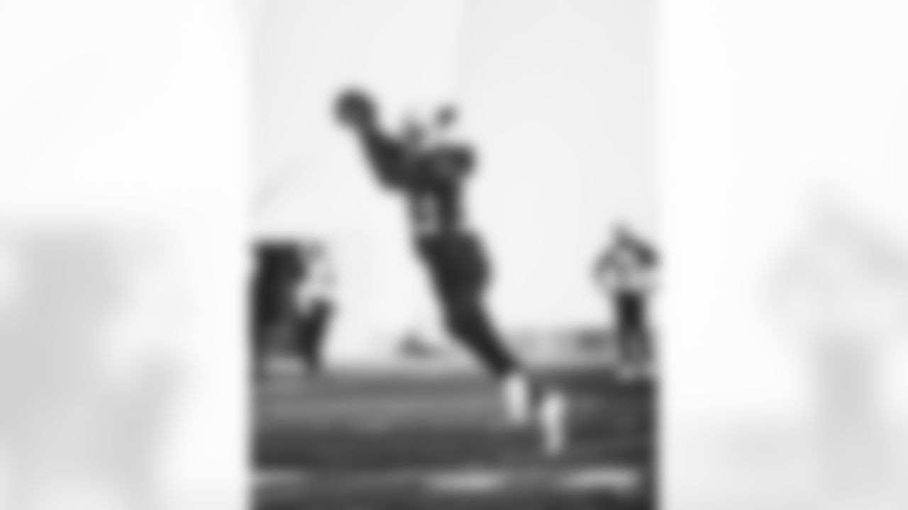 S Deionte Thompson
