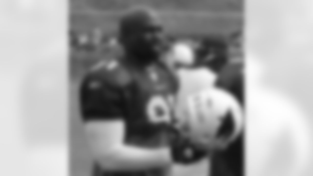 DE Vonnie Holliday