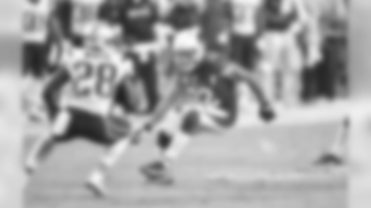 S Tyrann Mathieu zeroes in on Patriots RB James White