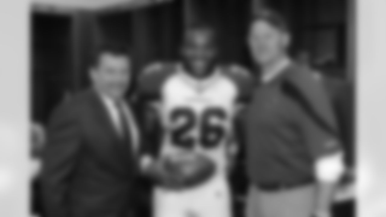 Beanie Wells gets game ball after breaking single game rushing mark at STL