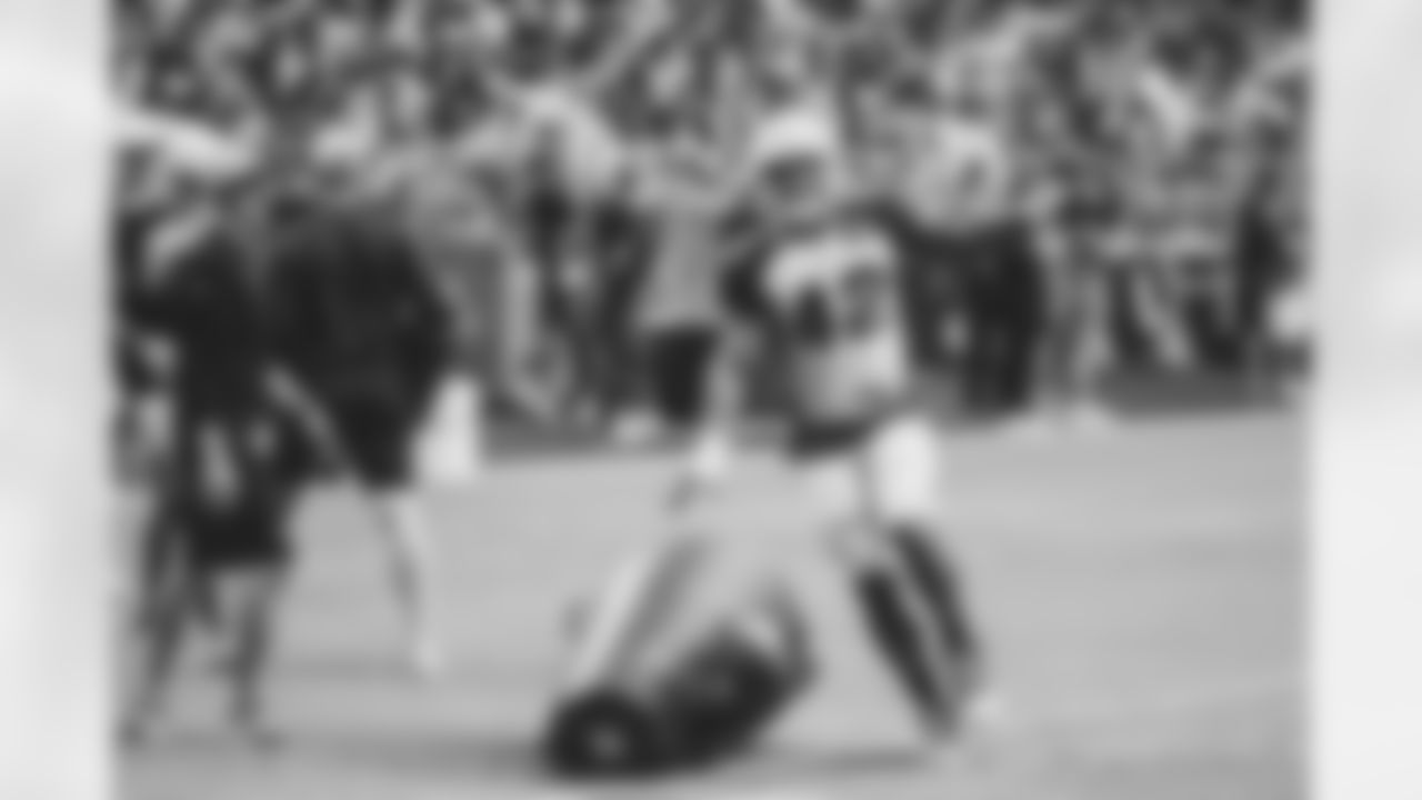LB Devon Kennard