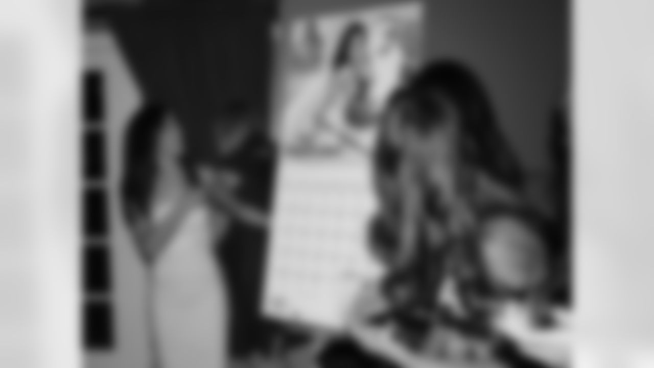 2008 Cheer Calendar Unveiling