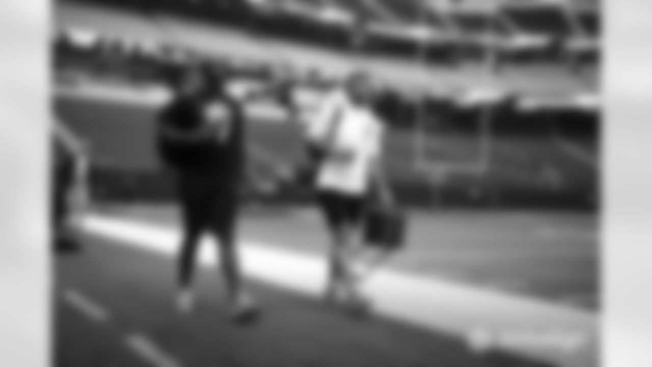 The Arizona Cardinals during the 2022 regular season game between the Arizona Cardinals and the Las Vegas Raiders on Sunday, Sept. 18, 2022 in Las Vegas, NV.