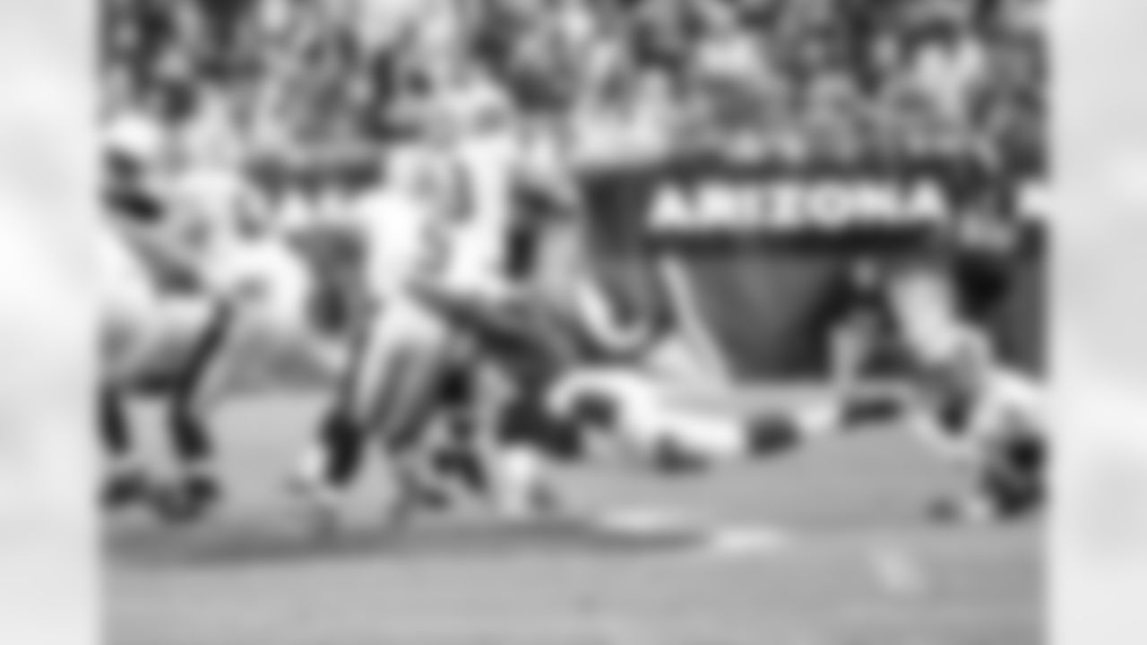 LB Markus Golden sacks Drew Brees