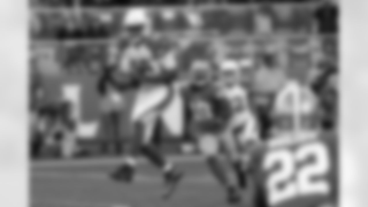 LB Karlos Dansby
