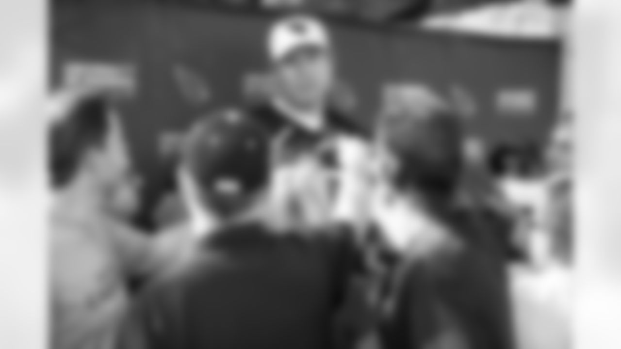 Carson Palmer meets the media