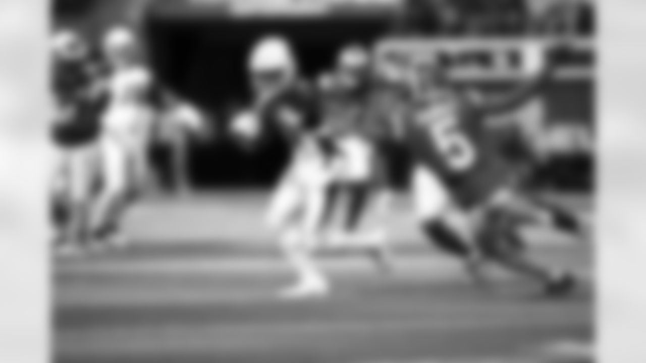 Arizona Cardinals wide receiver DeAndre Hopkins (10) during the 2022 regular season game between the Arizona Cardinals and the Minnesota Vikings on Sunday, Oct. 30, 2022 in Minneapolis, MN.