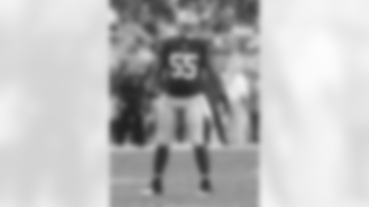 LB Ahmad Brooks