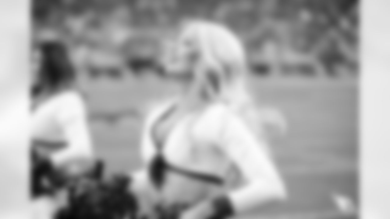 SEAHAWKS (50)