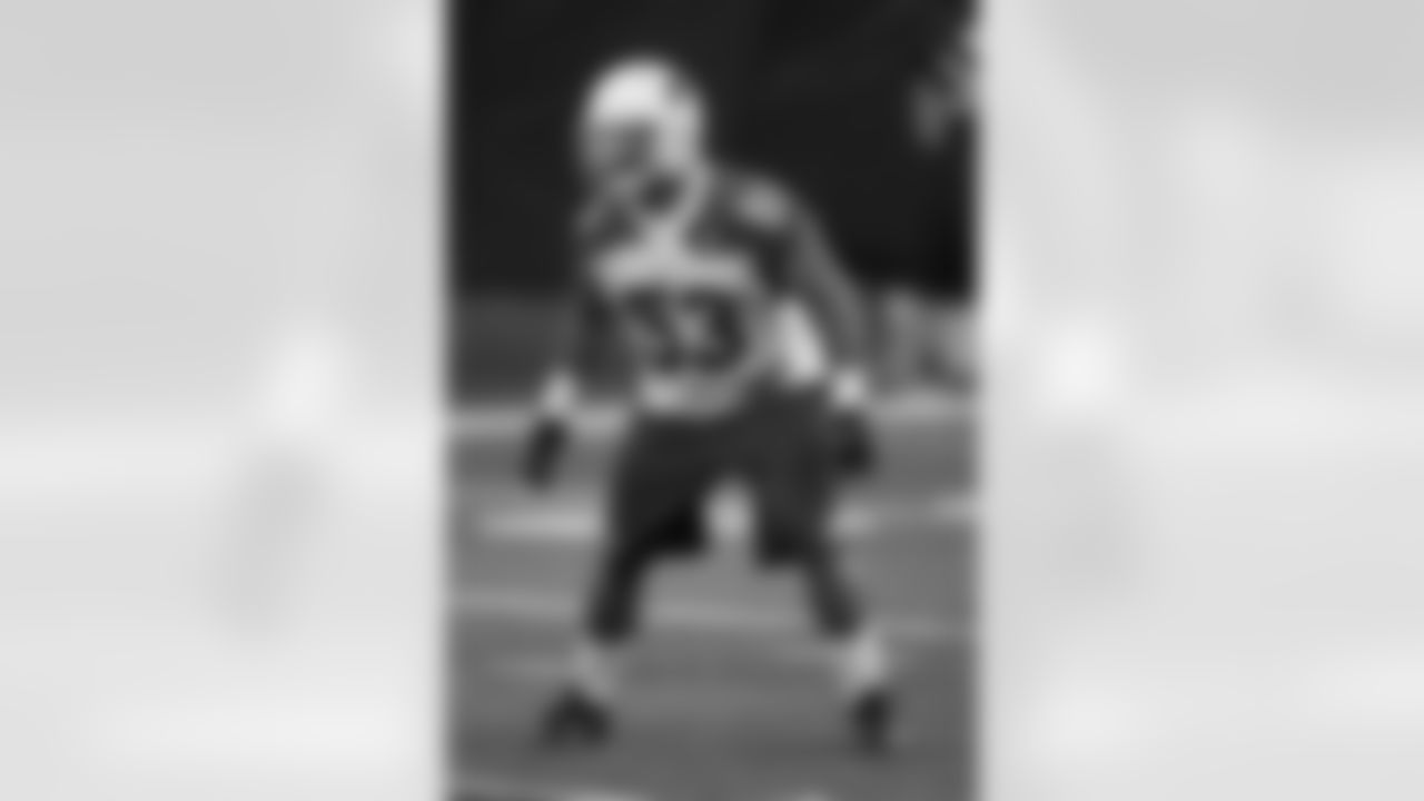LB JoJo Dickson