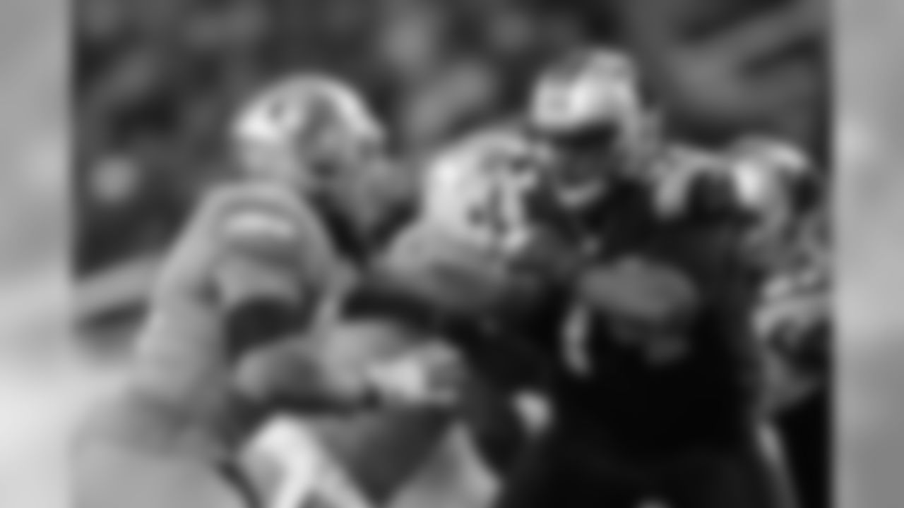 Tackle Chris Clark
