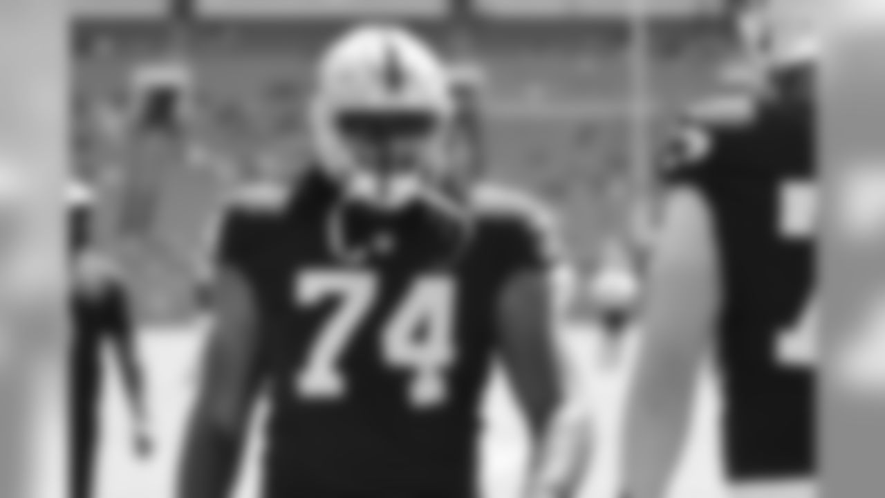 Tackle T.J. Clemmings