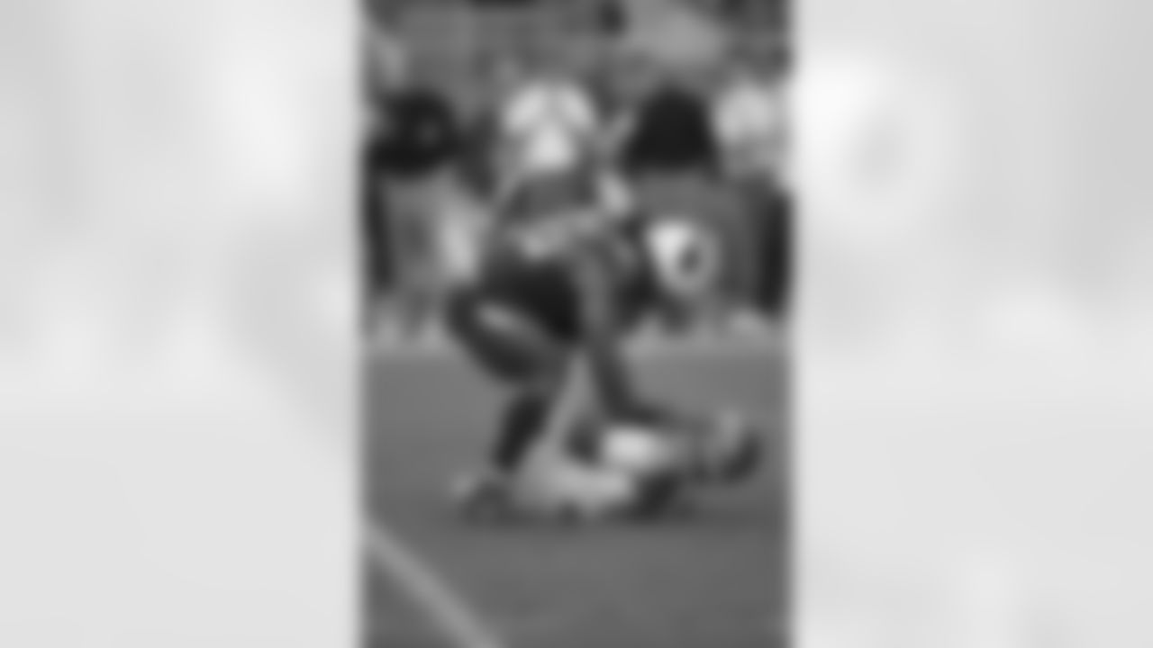 Dockett lets him know about the sack