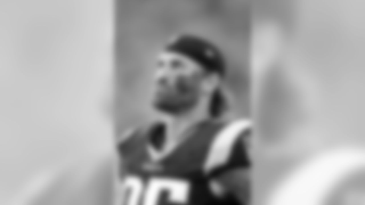 DE Chris Long