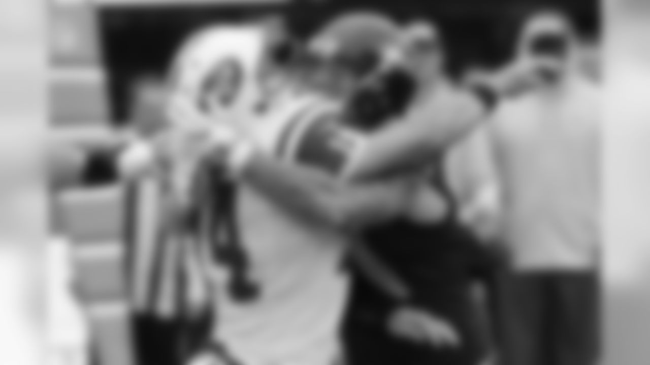 OLB Cassius Marsh