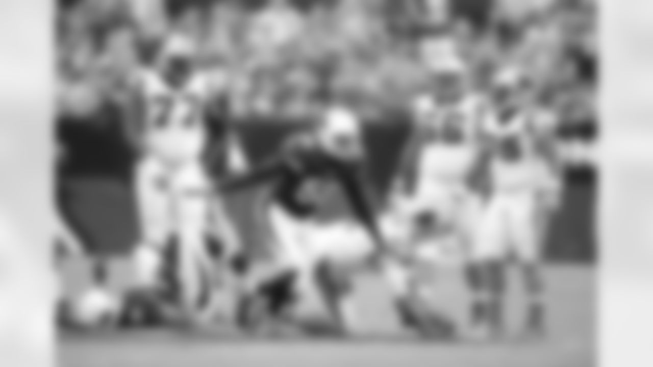 LB Karlos Dansby: 6.5 sacks