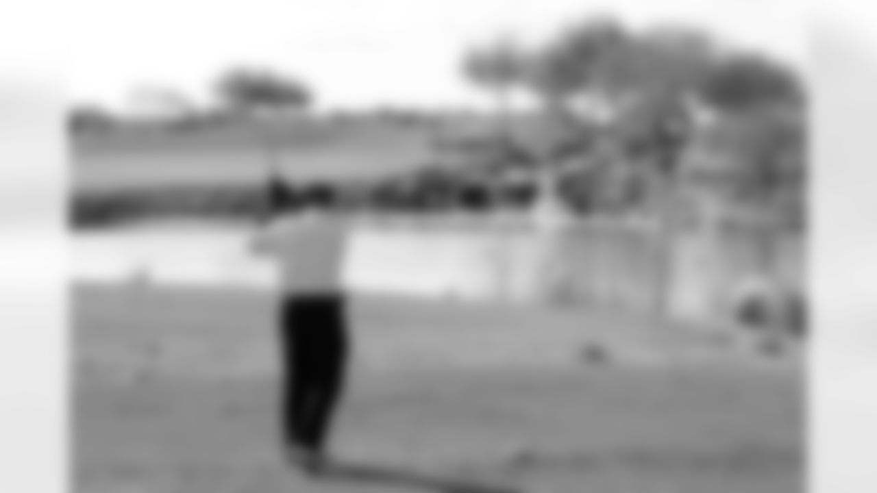 Gray on a par 3