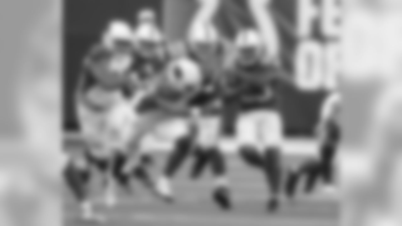 Cardinals try to wrap up Colts RB Frank Gore