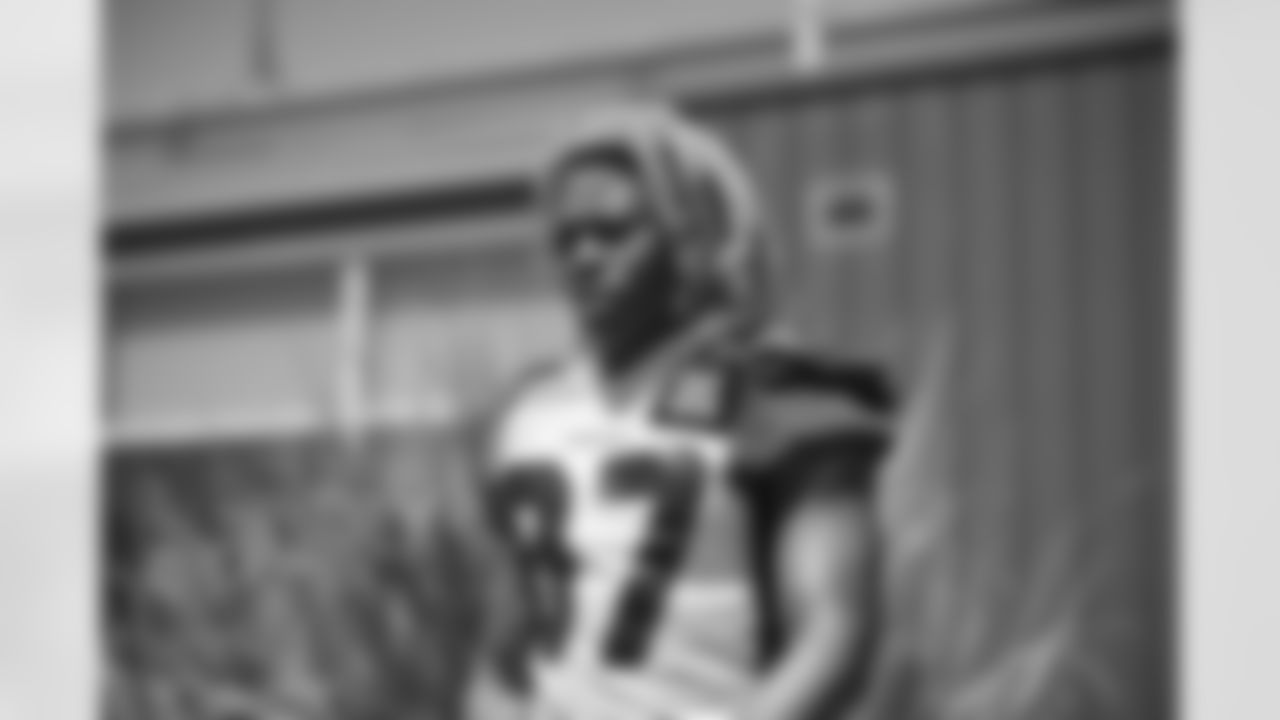 Arizona Cardinals cornerback Quavian White (37) during Week 1 of the OTA offseason program at the Dignity Health Training Facility on Monday, May 22, 2023 in Tempe, AZ.