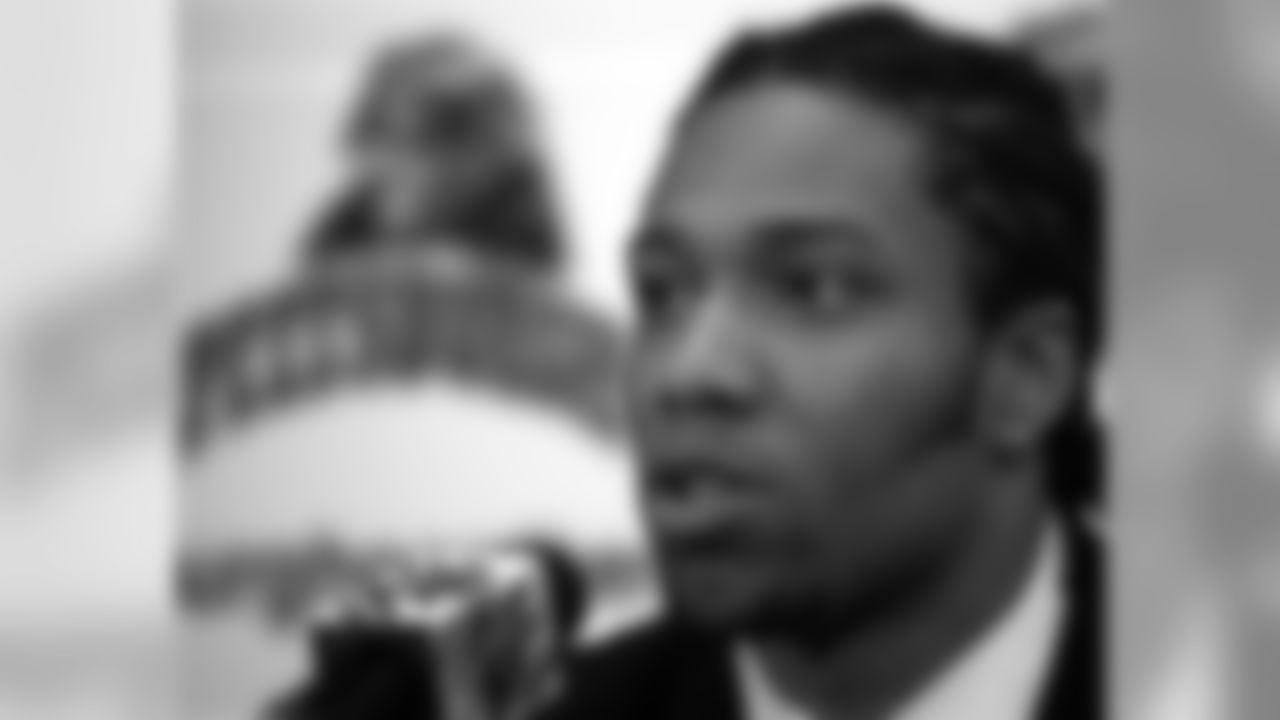 WR Larry Fitzgerald announces his decision to turn pro on February 9, 2004.