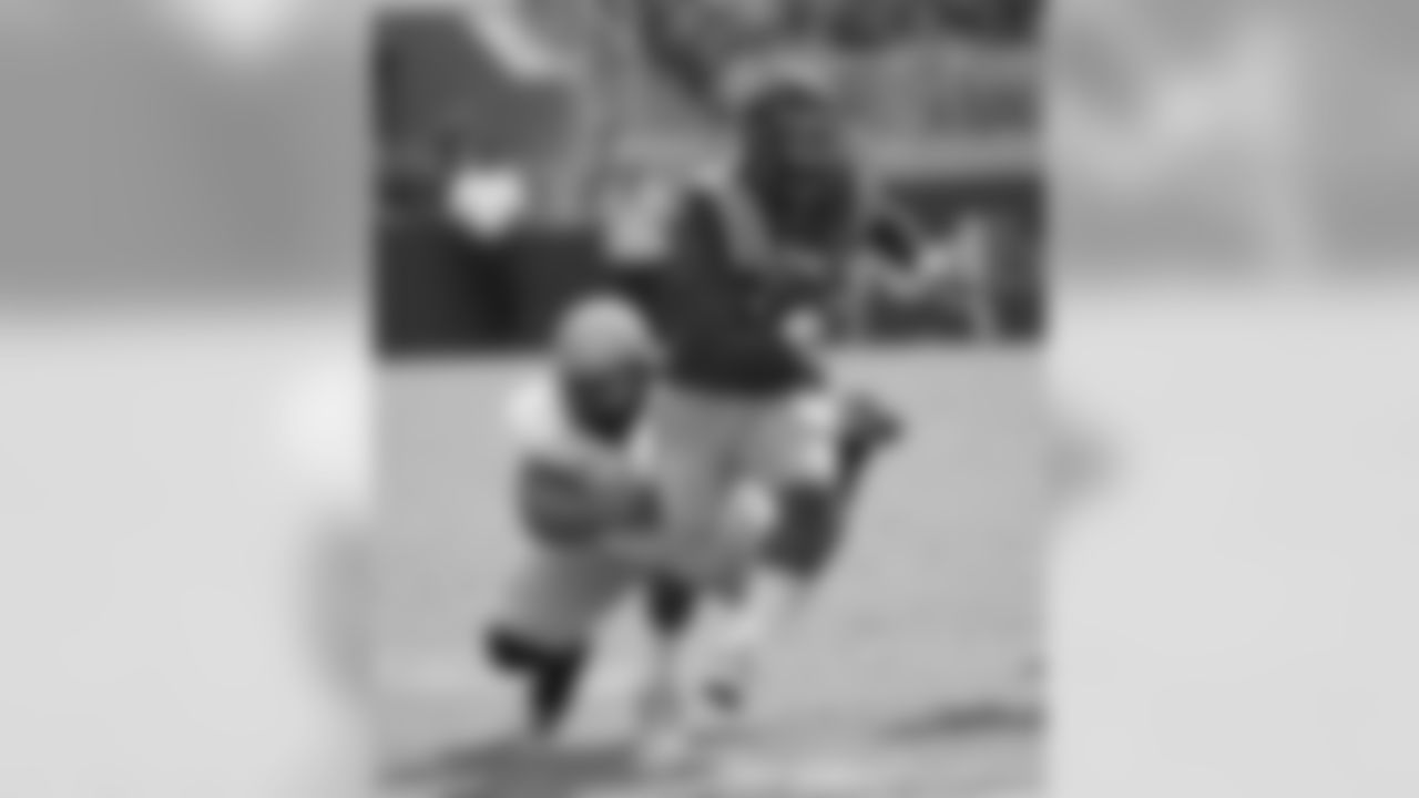 Wofford defensive lineman Miles Brown