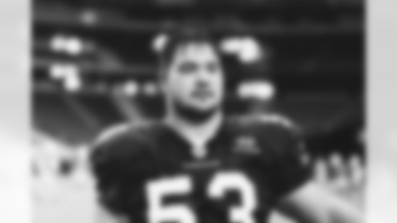 OL Marcus Henry