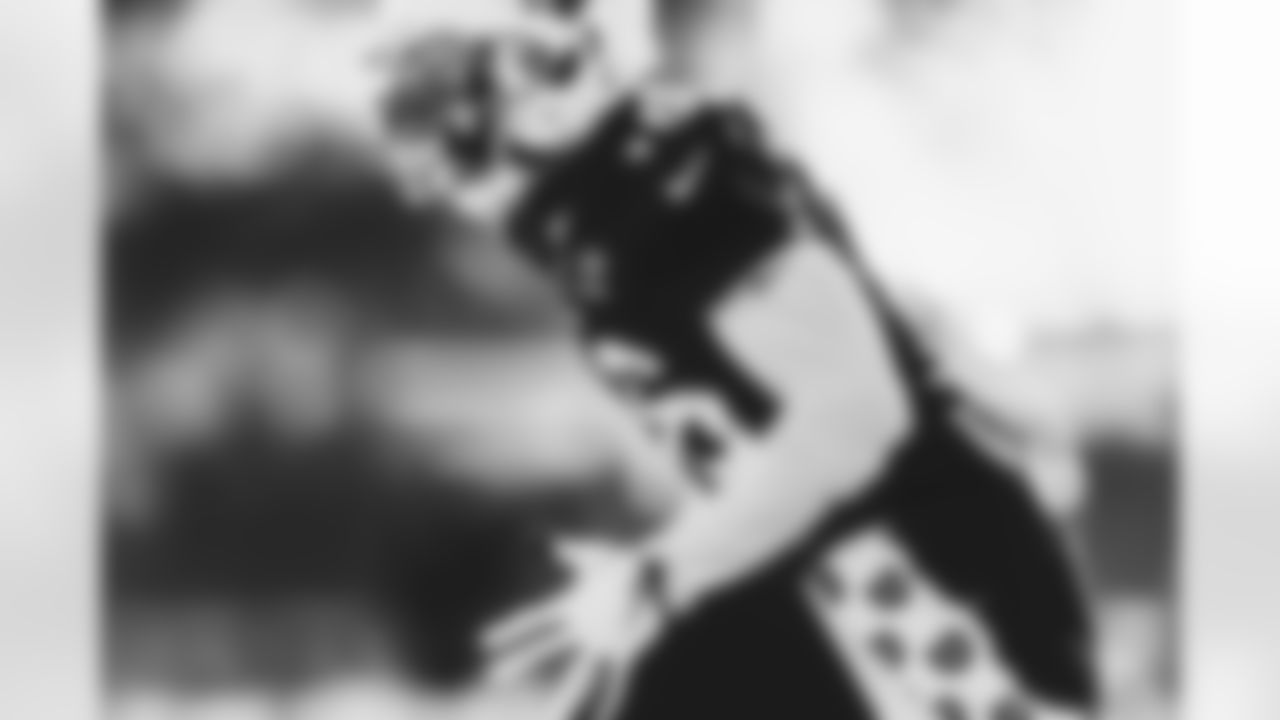 WR Trent Sherfield
