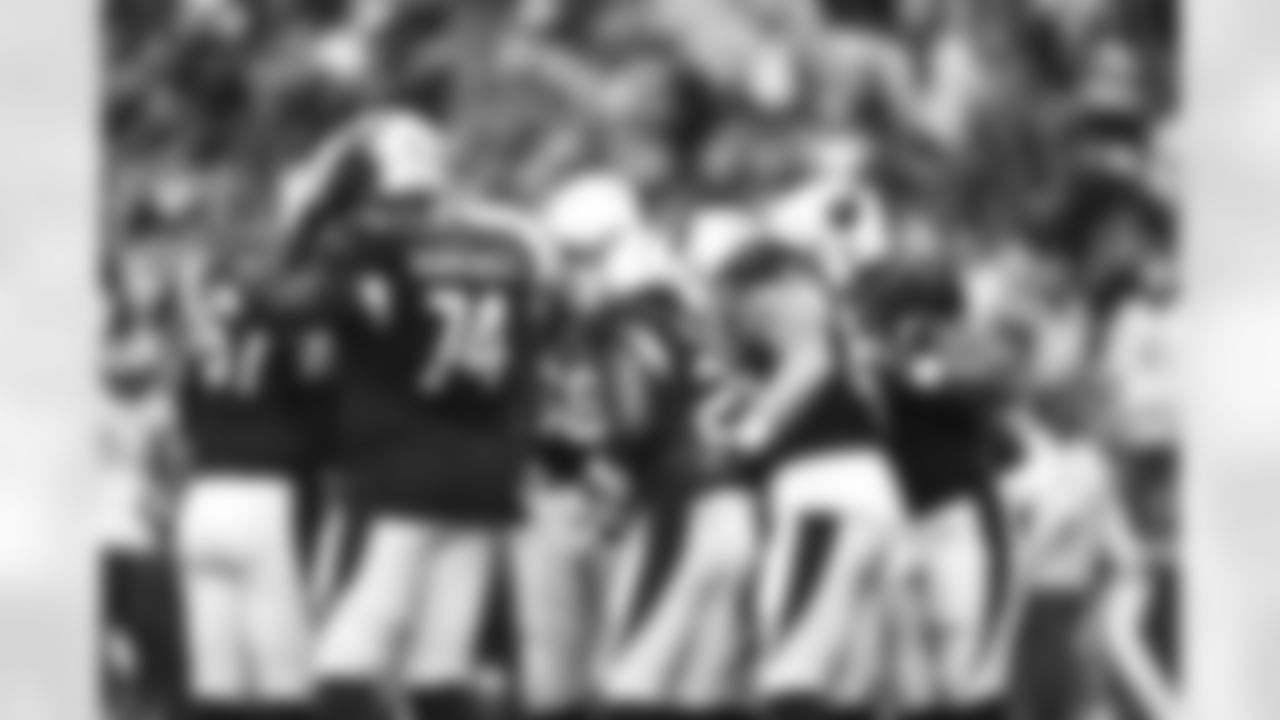 The Arizona Cardinals during the 2022 regular season game between the Arizona Cardinals and the Los Angeles Rams on Sunday, Sept. 25, 2022 in Glendale, AZ.