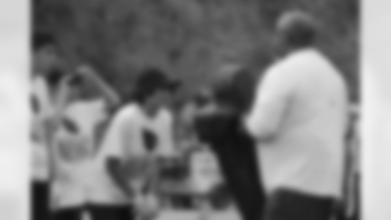 Los Cardenales organizaron un campamento de fútbol americano para jóvenes en Nogales, Sonora, Mx.