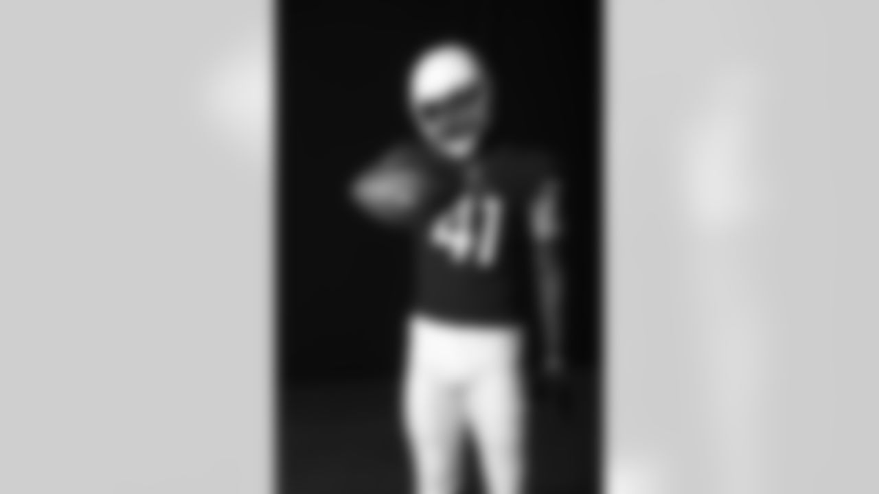 Arizona Cardinals linebacker Myjai Sanders (41) poses for a photo during Cardinals Media Day on Monday, June 13, 2022 in Tempe, AZ.