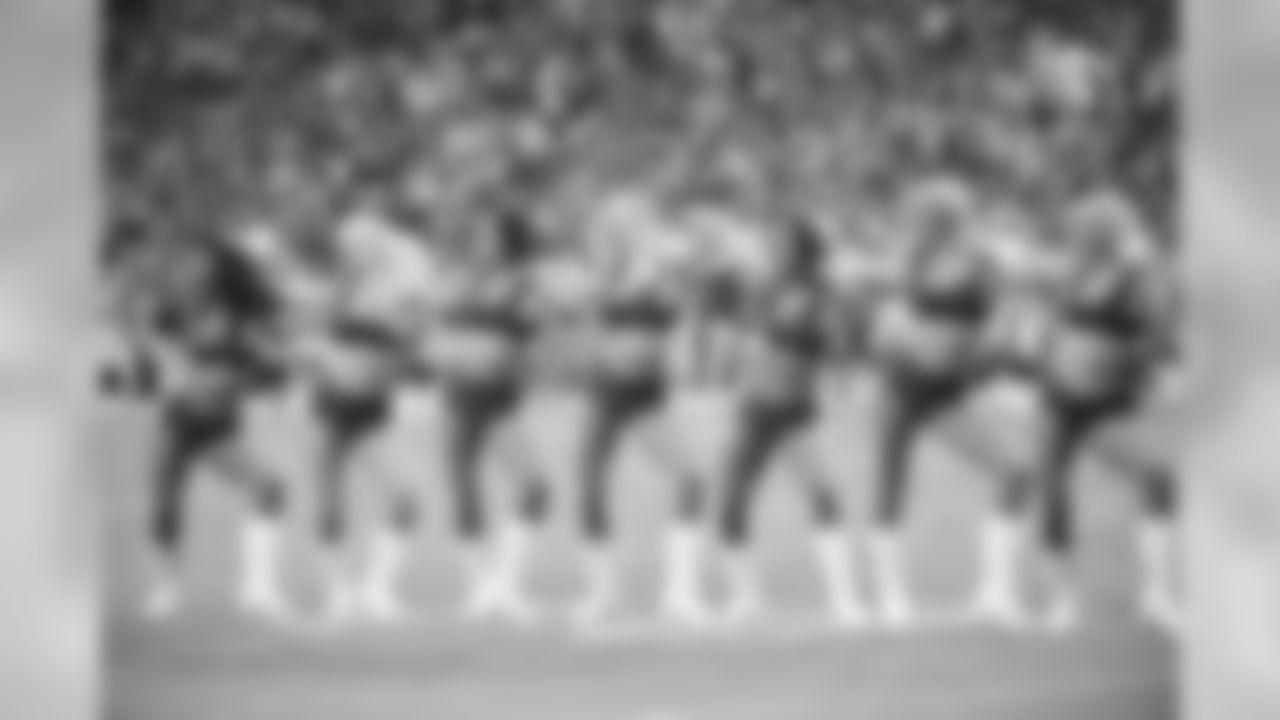 Images of the Cardinals cheerleaders during the Week 4 contest at State Farm Stadium