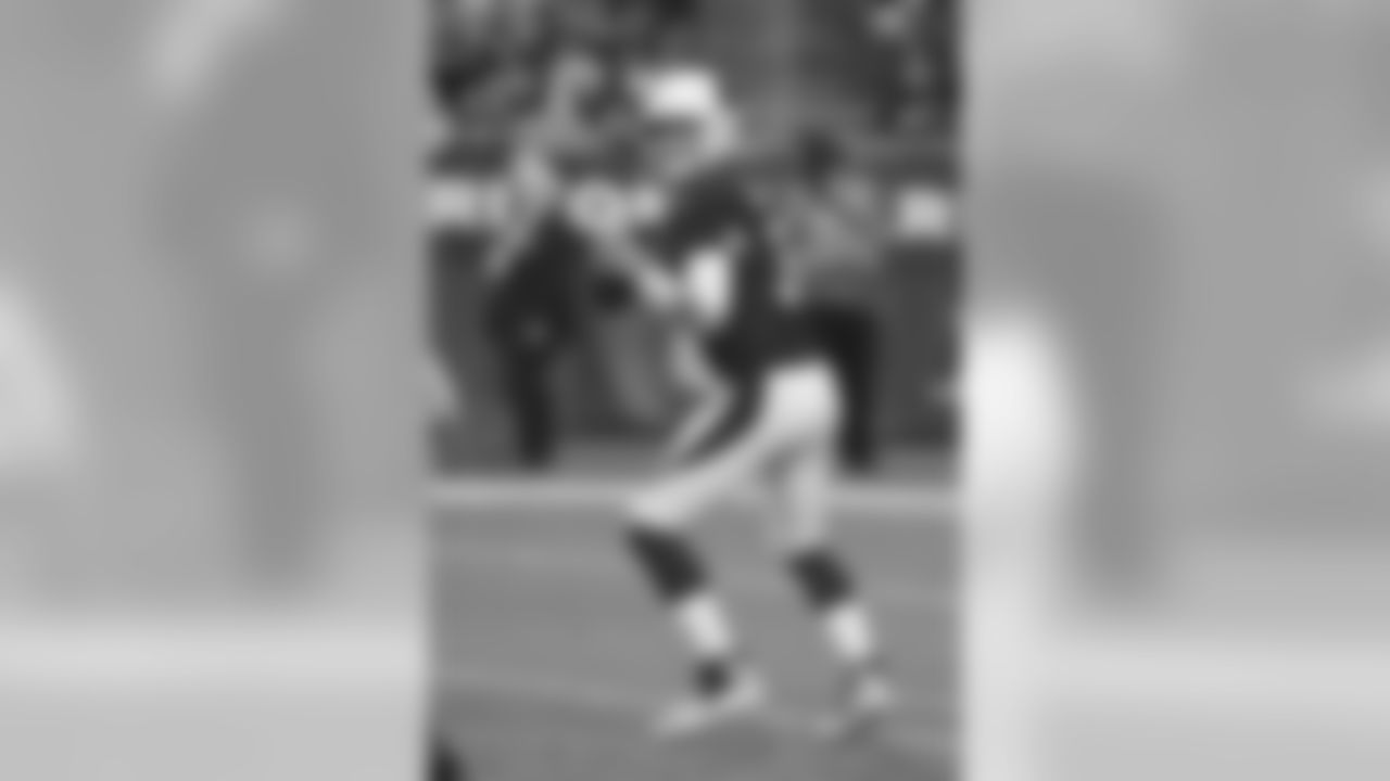 Arizona Cardinals quarterback Josh Rosen (3) during an NFL football game against the Seattle Seahawks, Sunday, Sept. 30, 2018, in Glendale, Ariz. (AP Photo/Rick Scuteri)