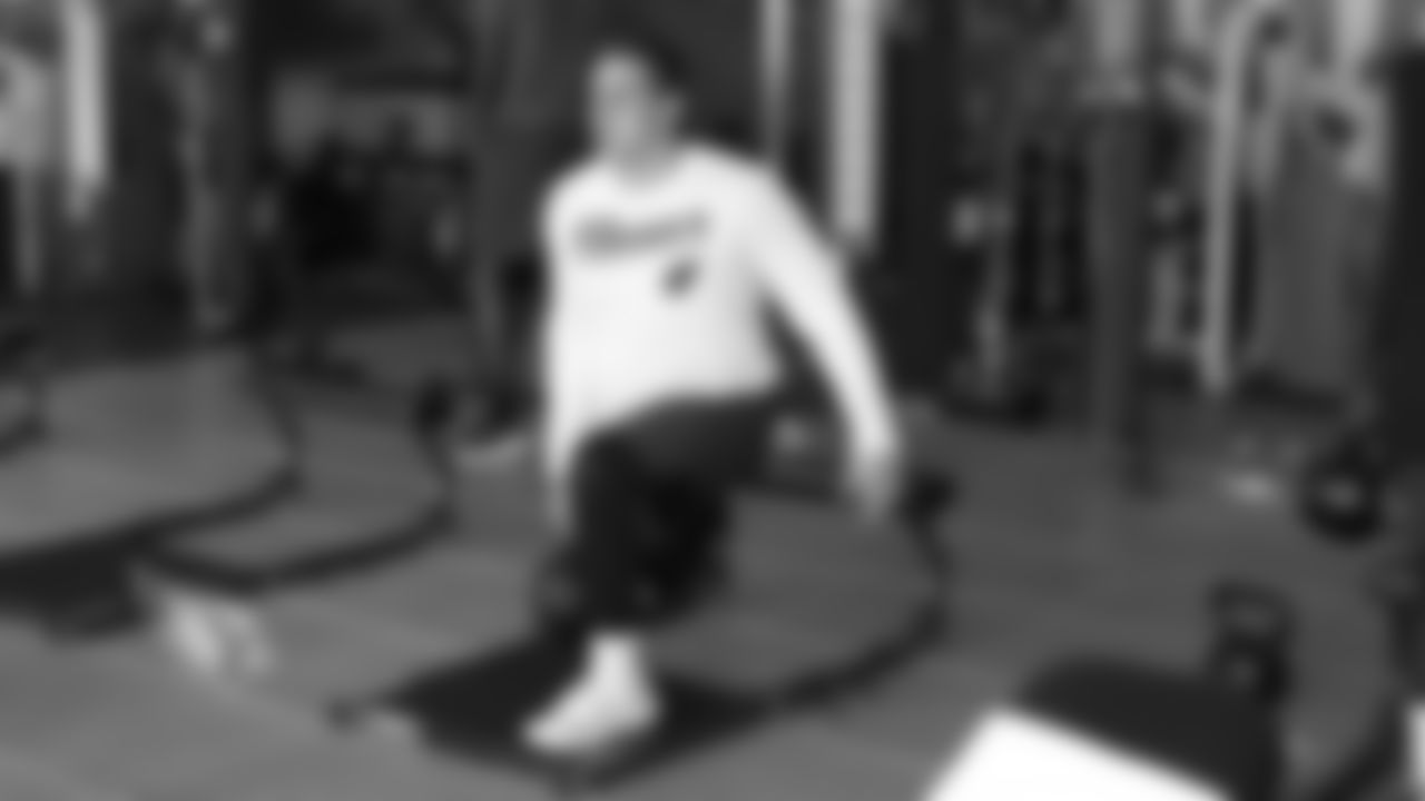 DL Zach Allen