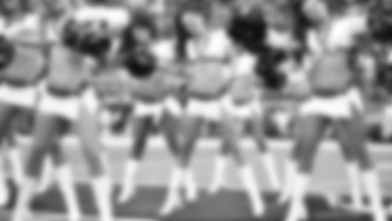 Images of Cardinals cheerleader Shae from the 2018 season