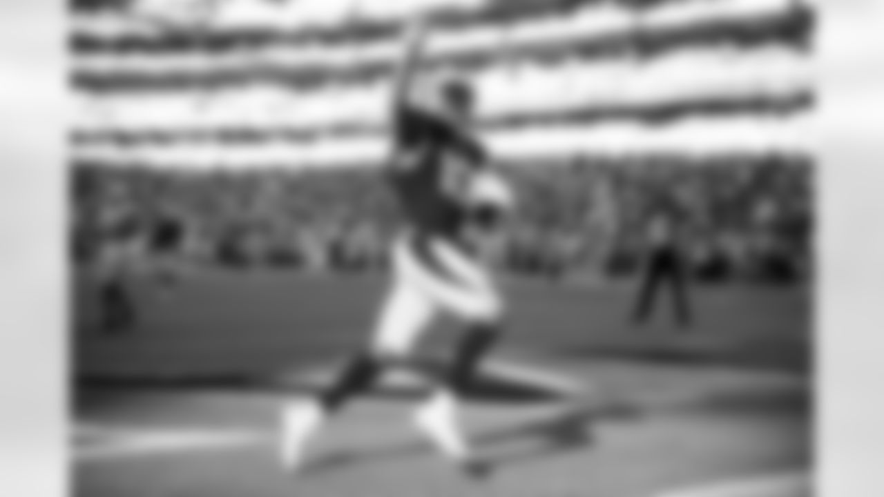 Arizona Cardinals wide receiver DeAndre Hopkins (10) during the 2022 regular season game between the Arizona Cardinals and the Los Angeles Chargers on Sunday, Nov. 27, 2022 in Glendale, AZ.