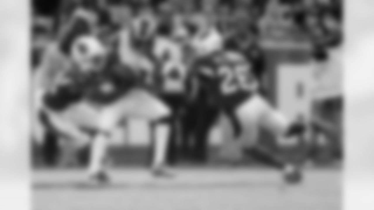 CB Justin Bethel tackles Rams WR Pharoh Cooper