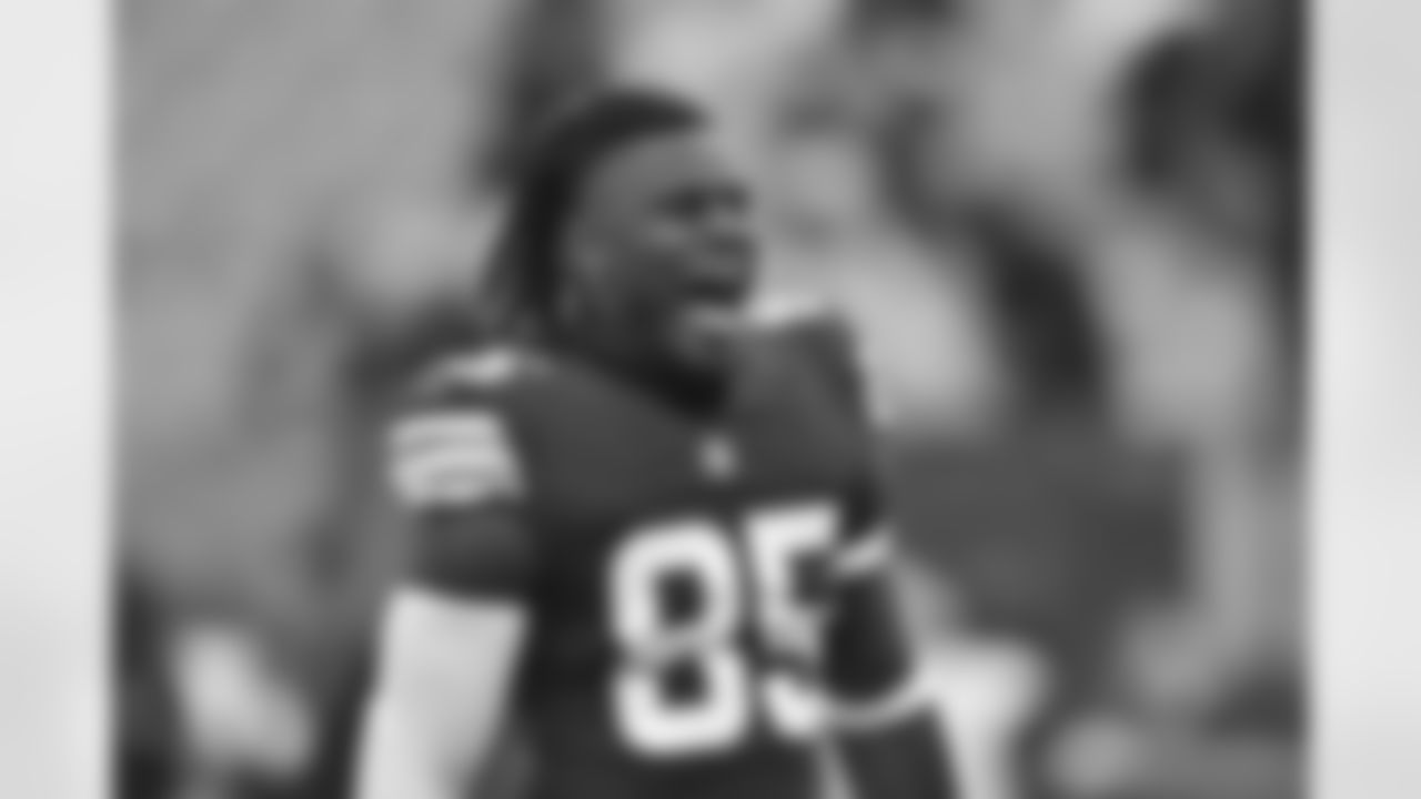 TE David Njoku