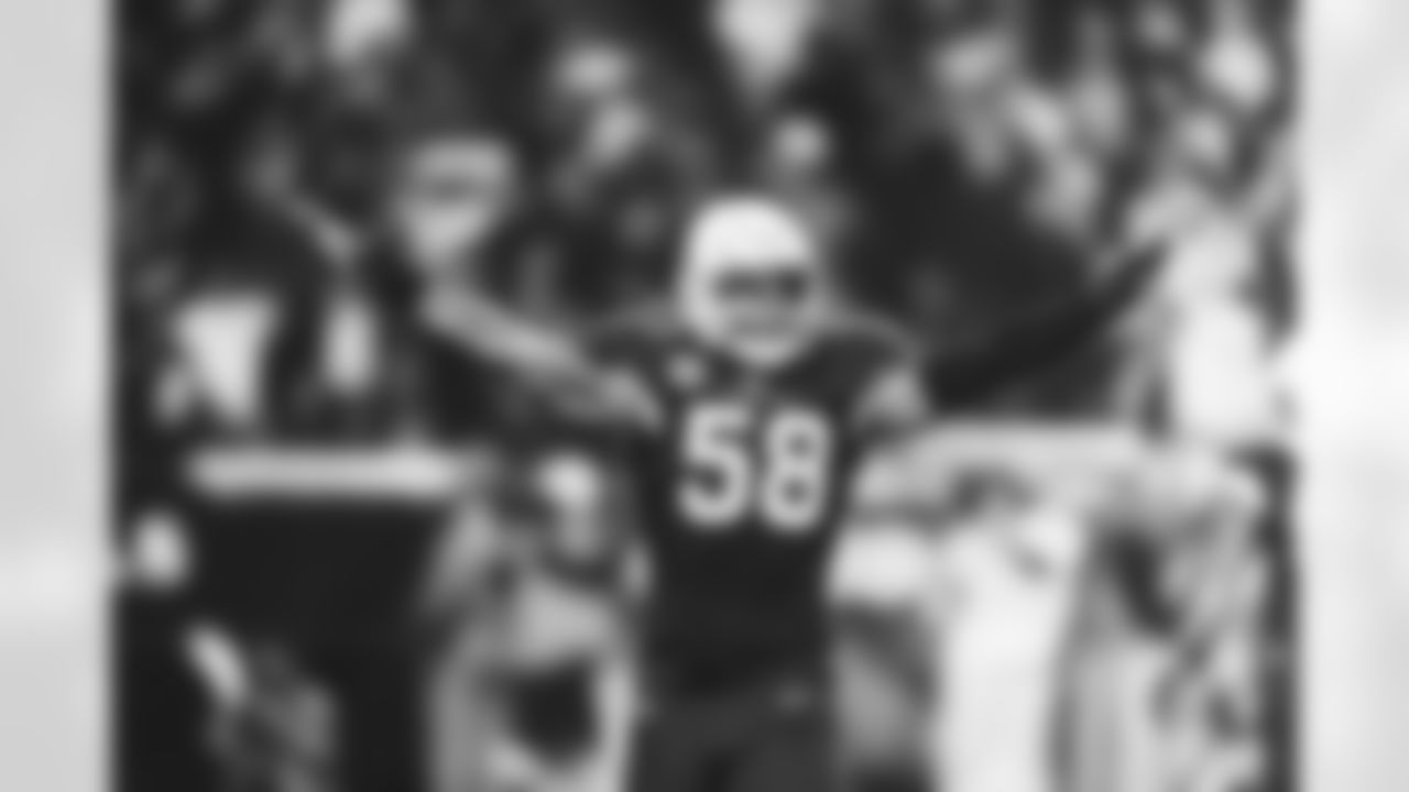 ILB Jordan Hicks