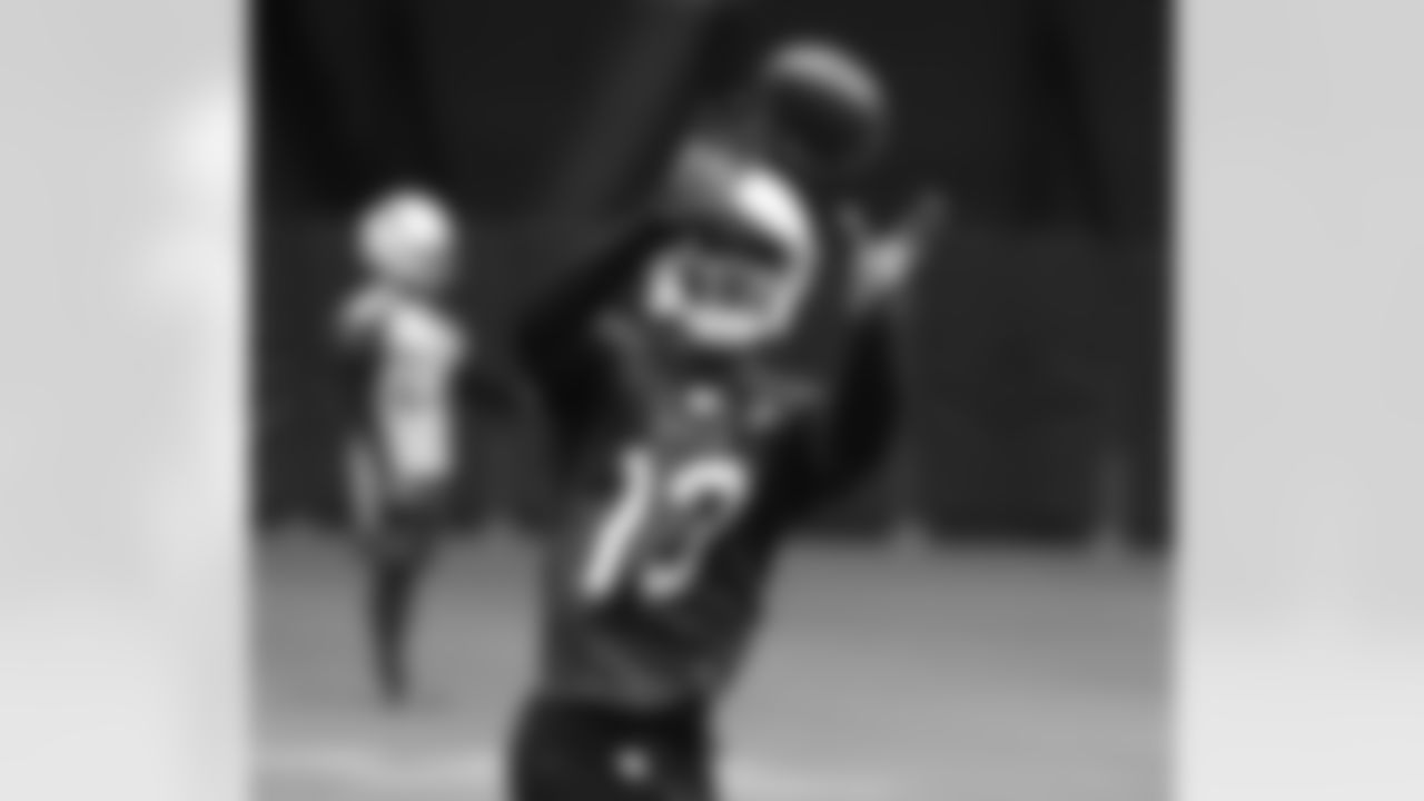 WR Jaron Brown