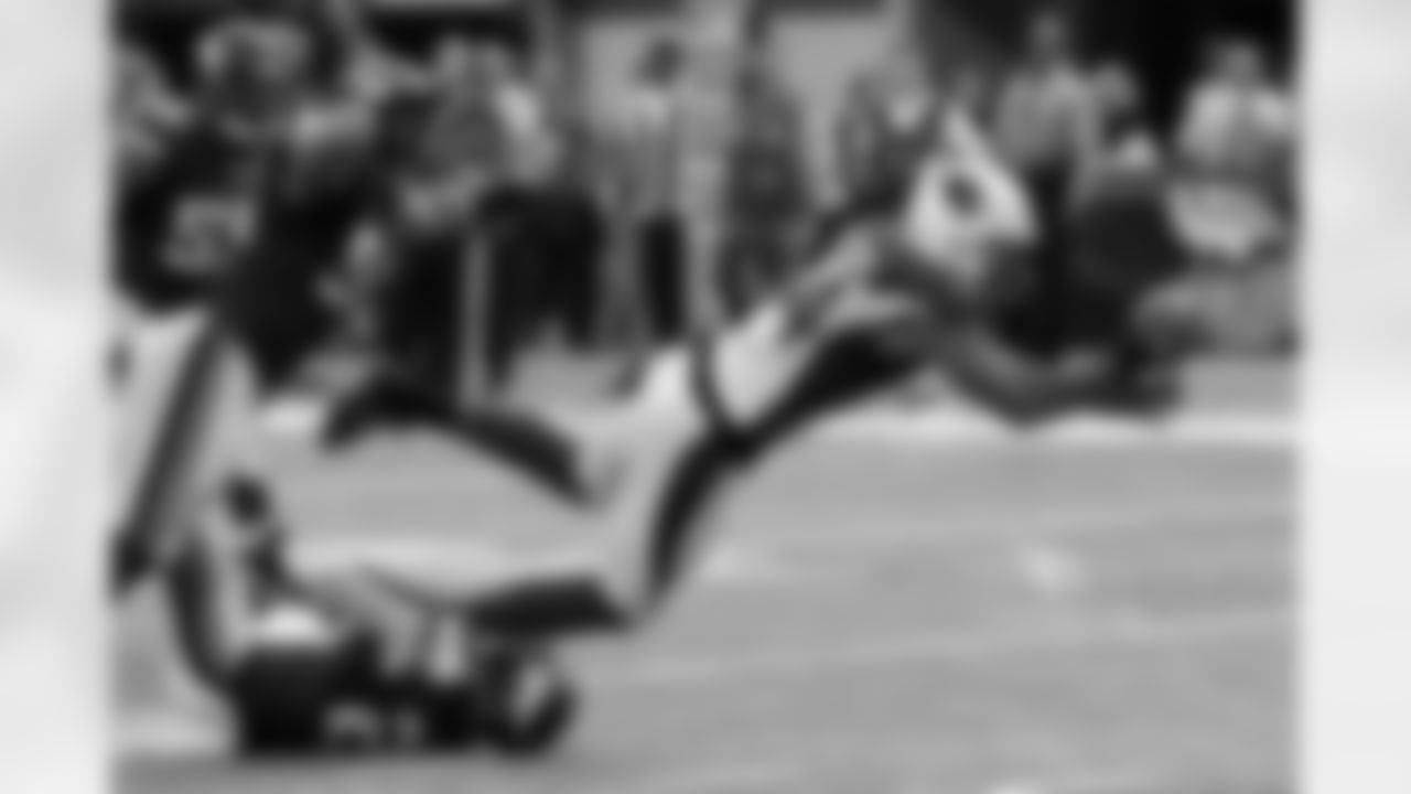 TE Jermaine Gresham against the Vikings