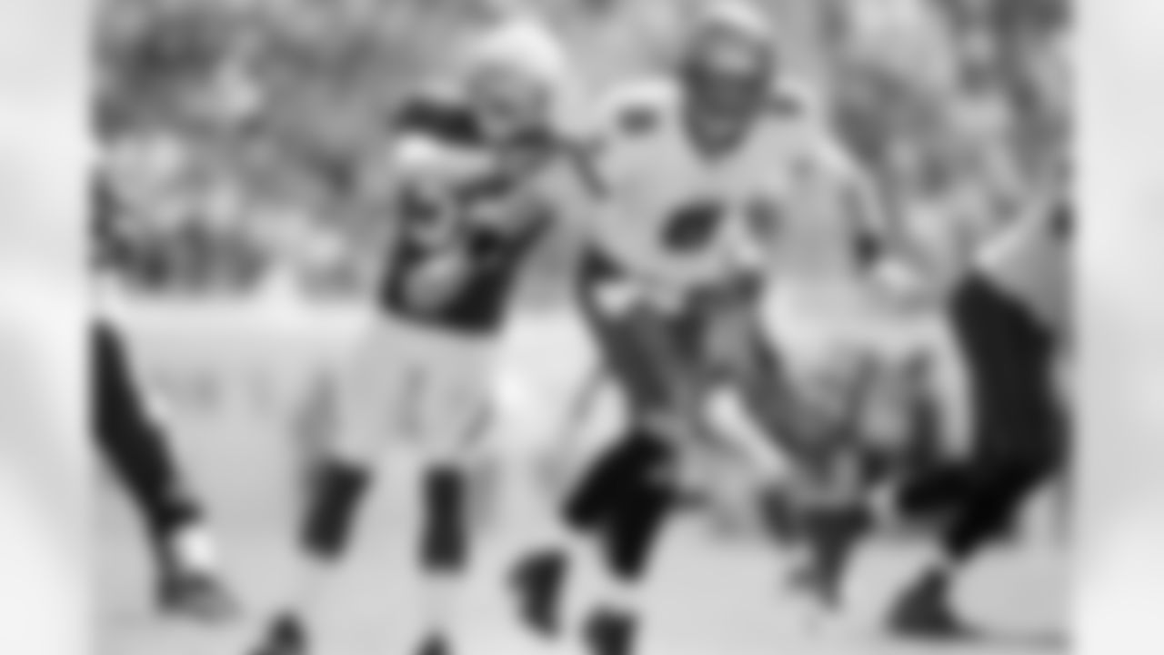S Tyrann Mathieu shoves Bucs QB Mike Glennon
