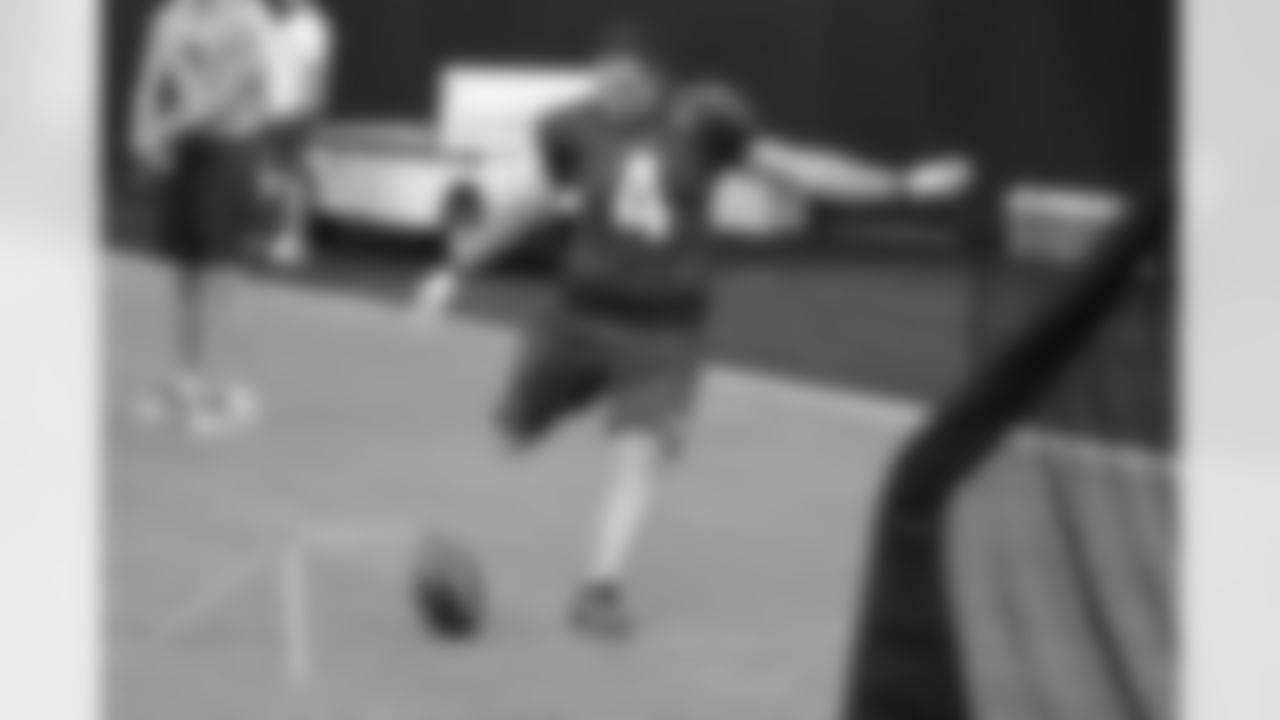 K Jay Feely warm-up