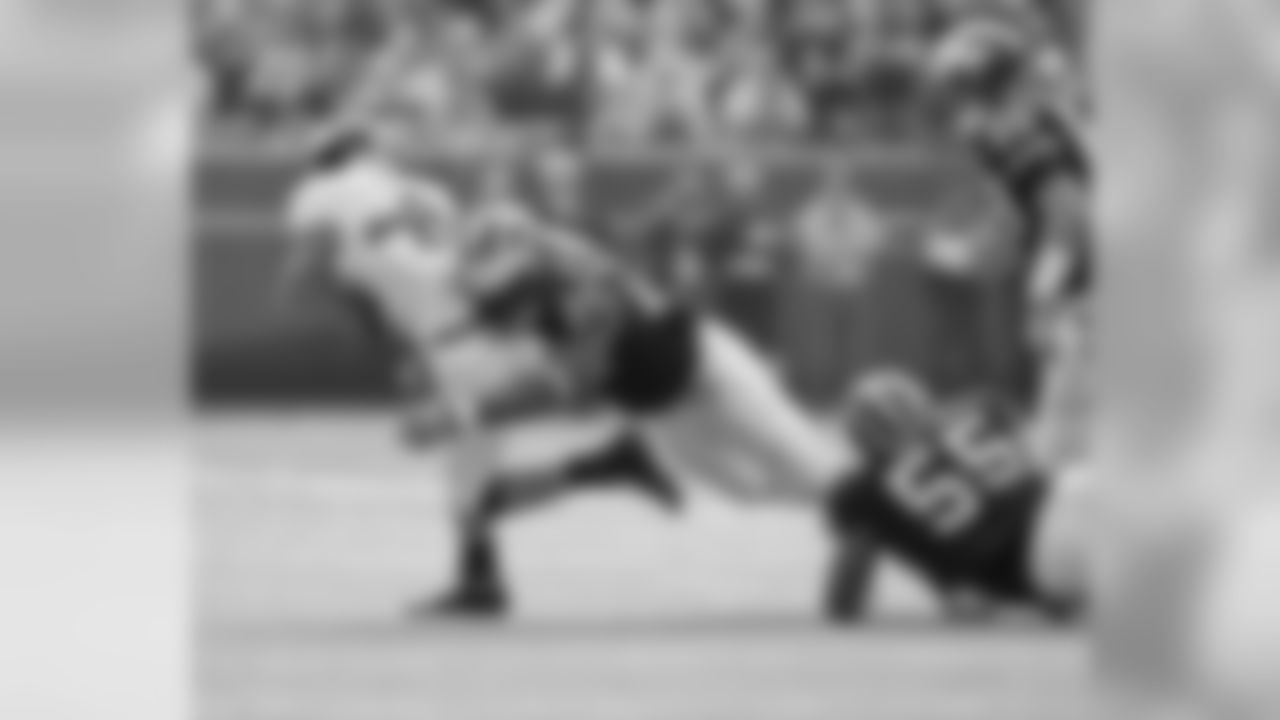 UDFA ILB Kenny Demens