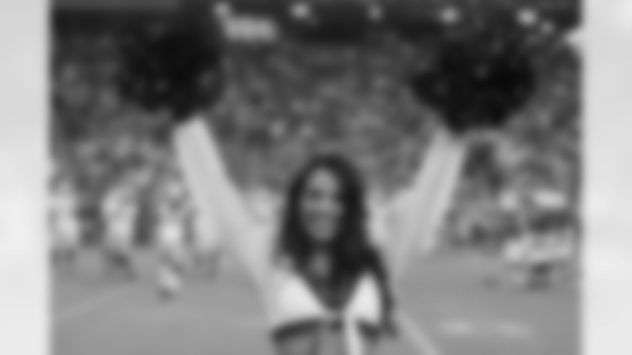 Cardinals Cheerleaders