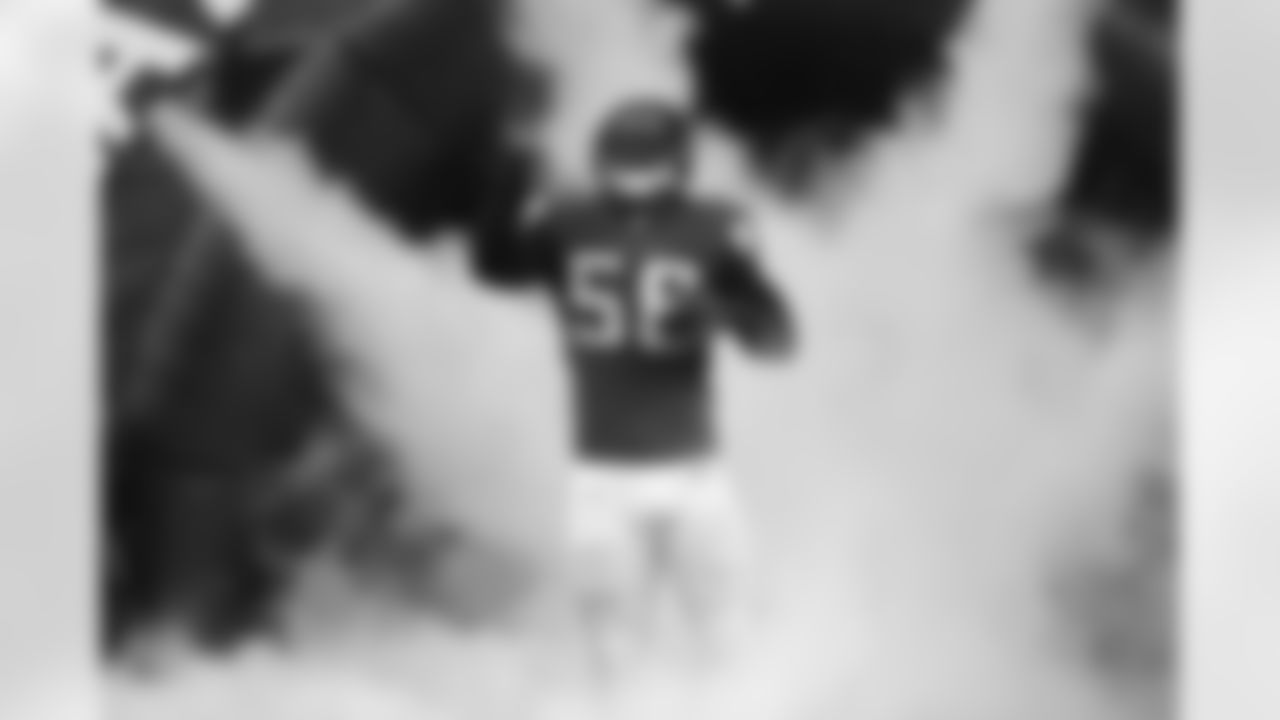 LB Sean Weatherspoon